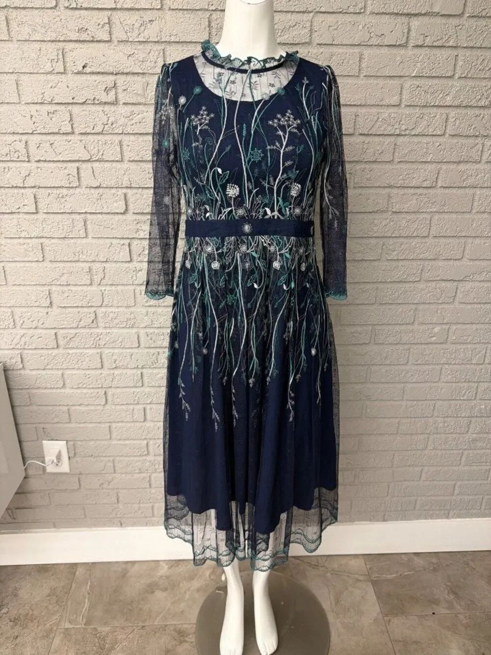 Lang Women’s Navy Floral Embroidered Long Sleeve Mesh Overlay Dress Size M